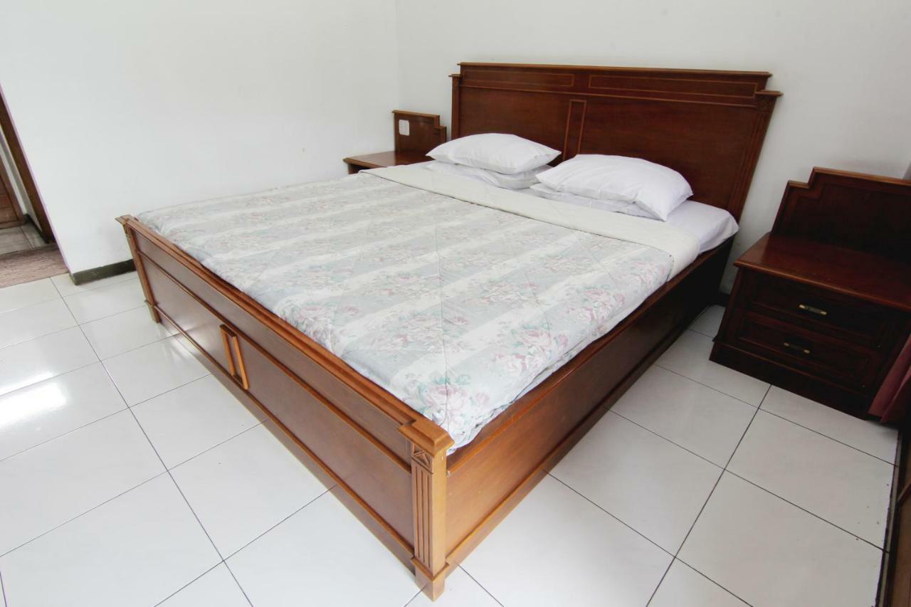 Villa Enggal Lembang Kültér fotó