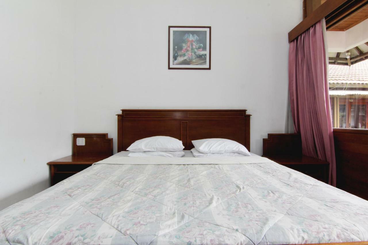 Villa Enggal Lembang Kültér fotó